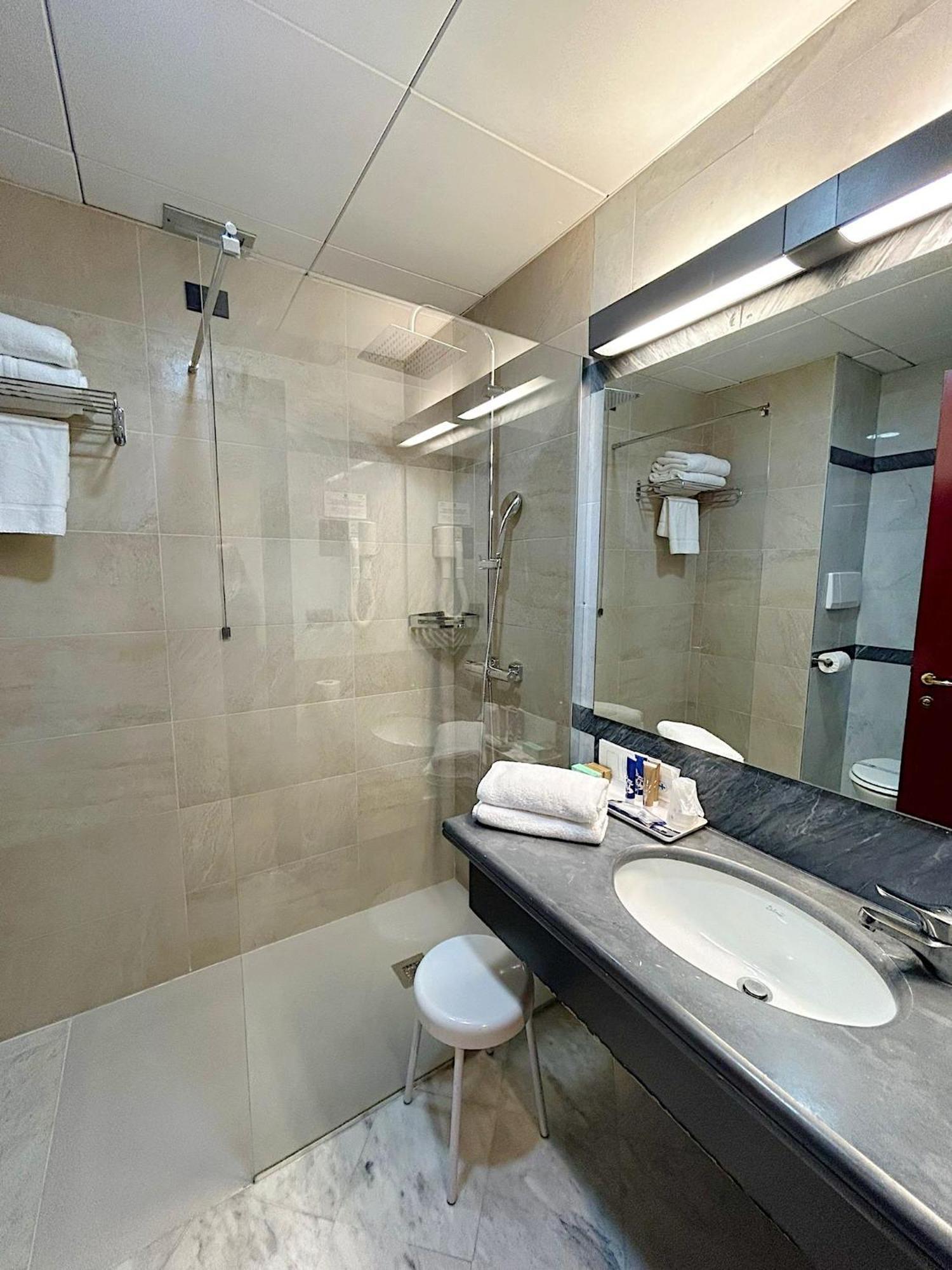 Ih Hotels Milano Blu Visconti Hotel