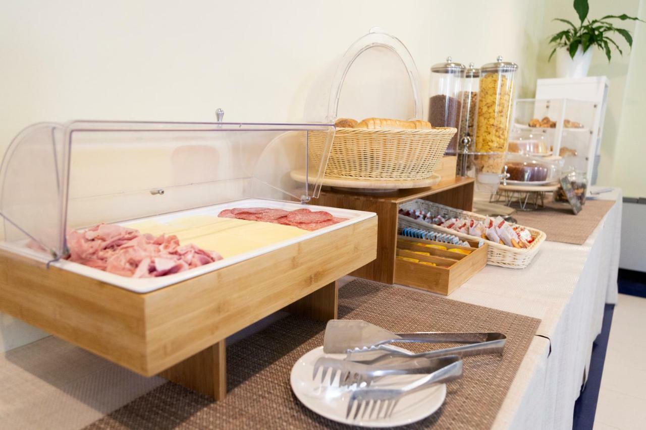 Ih Hotels Milano Blu Visconti Hotel 3*